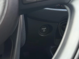 Toyota Aygo X HYBRID 115 PULSE APPLE/ANDROID KEYLESS PARK-SENSOR CAMERA CLIMA 17"LMV EL-SPIEGELS PRIVACY-GLASS / 15