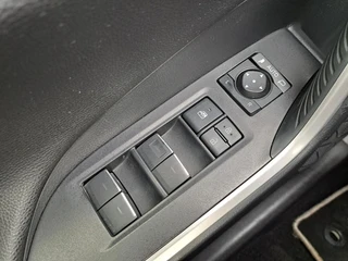Toyota RAV4 2.5 Hybrid AWD Dynamic NWE. 4-SEASONS STOEL- & VOORRUITVERWARMING PDC V+A DIGITAL DISPLAY LED / 13