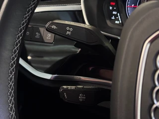 Audi Q3 35 TFSI S-Line Black Edition Pano Camera Leder Trekhaak 19'' / 22