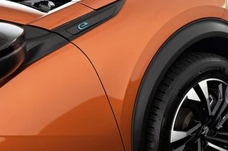 Peugeot e-2008 EV Allure Pack 50 kWh Stoelverwarming Camera Apple CarPlay / 33