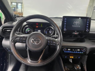 Toyota Yaris 1.5 Hybrid Executive/ NL auto/ Eerste eigenaar/ Automaat/ Stoelverwarming/ Navi/ Apple carplay/ Pano / 12