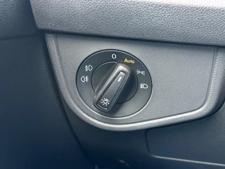 Volkswagen Taigo 1.5 TSI 150pk DSG R-Line Trekhaak | IQ light | Camera | Navi | Virtual | Rijklaar incl. garantie / 10