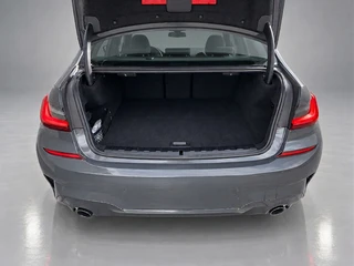 BMW 3 Serie 330e High Executive M-Sport  | 1e eigenaar | dealer onderh. | schuifdak | leder sportstoelen | camera | BTW auto / 22