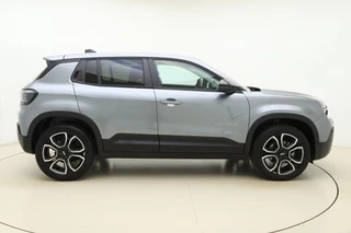 Jeep Avenger 1.2 e-Hybrid Summit Automaat | JBL Soundsystem| Navigatie | Draadloze telefoonlader | Elektrische achterklep | Camera | Keyless | Carplay / 10