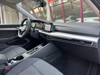 Volkswagen Golf 1.5 eTSI Style  | Carplay | ACC | PDC | Camera | Virtual | Stoel/Stuurverw. | Sfeerverlichting | / 34