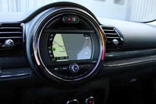 MINI Clubman 1.5 One Chili Serious Business Automaat, Keyless, Navigatie, Applecarpl./Andr. Auto, Climate/Cruise Control / 18