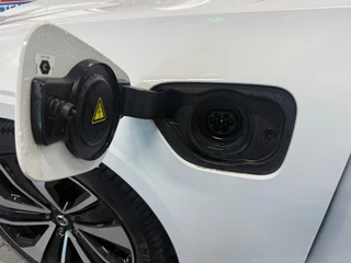 Volvo V60 2.0 T6 Recharge AWD R-Design / 360 camera / Panoramadak / Leder / head-up / Harman-Kardon / 44
