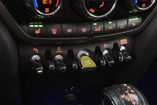 MINI Countryman 1.5 Cooper S E ALL4 Panoramadak Harman Kardon Head-Up Stoelverwarming / 46