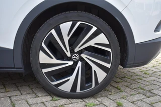 Volkswagen ID.4 First Max 77 kWh | Head-Up display | Stoelmassage | Pano | / 7
