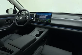 Leapmotor C10 Design ProMax AWD 81.9 kWh |  598 PK | 0-100 in 4 seconden | Wltp 437 km | 1500kg trekgewicht | Uit voorraad leverbaar | Stoel en stuurverwarming | Stoel ventilatie | Panorama dak | 20 inch lichtmetalen velgen | 360 graden camera / 19