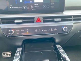 Kia Sorento 1.6 T-GDi Plug-in Hybrid 4WD ExecutiveLine 7p | Bel voor info | 253 pk | Head-up display | Nu €3000 Inruilpremie! / 21