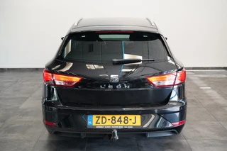 SEAT Leon ST 1.0 EcoTSI Style Business Intense  Navigatie CruiseControl Trekhaak! / 24