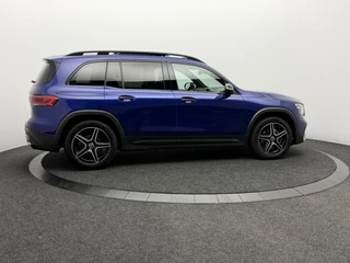 Mercedes-Benz GLB 200 Business Solution AMG Panoramadak | Camera | Full-Led | Sfeerverlichting | All-season / 7