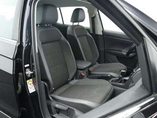 Volkswagen T-Cross 1.0 TSI Style Automaat DSG Navigatie | Camera | Adaptive cruis / 10