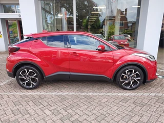 Toyota C-HR 1.8 HYBRID DYNAMIC  Dodehoekdetectie | Stoelverwarming | Adaptive Cruise / 7
