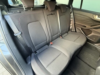 Ford Focus Wagon BWJ 2022 1.0 EcoBoost Hybrid 126PK ST Line  STUUR + STOELVERW. | NAVI | CLIMA | CRUISE | CARPLAY & ANDROID | CAMERA | LMV | PDC / 36