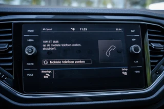 Volkswagen T-Roc 1.5 TSI Sport | Climate | Navi | Cruise | Camera | PDC / 48