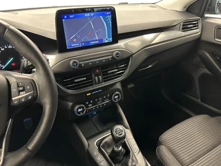 Ford Focus 1.0 EcoBoost Titanium Business TREKHAAK ECC CARPLAY NAVI CRUISE LM. / 30