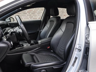 Mercedes-Benz A-klasse 180 d Launch Edition Widescreen Camera Apple CarPlay Android Auto Navigatie Stoelverwarming / 10