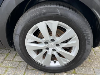 Peugeot 3008 1.2 PureTech Blue Lease Executive / 53
