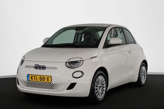 Fiat 500 3+1 Icon 42 kWh SOH 97% Achteruitrijcamera Apple CarPlay Stoelverwarming