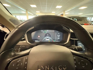 Lynk & Co 01 1.5 / pano / navi / camera / Infinity / memory / elec klep / Apple Android carplay / 48