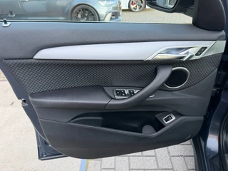 BMW X1 SDrive18i Executive Edition / ACC / Head-Up / Led / Trekhaak / Rijklaar !. / 24