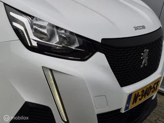 PEUGEOT 2008 1.2 PURETECH ACTIVE/LED/CARPLAY/CRUISE/PDC/BLUETOOTH / 14