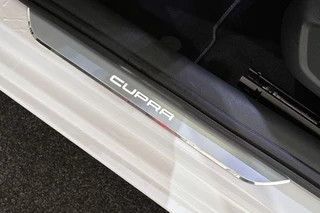 CUPRA Leon Sportstourer 1.4 e-Hybrid VZ 245 PK Achteruitrijcamera Apple CarPlay Stoel-Stuurverwarming / 27