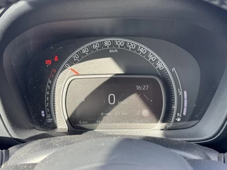 Toyota Aygo X PLAY / 18