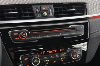 BMW X2 xDrive20i High Executive M Sport X Achteruitrijcamera Head-Up Leder Adaptief Onderstel / 39