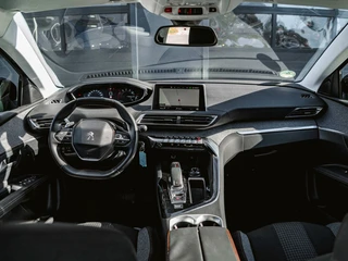 Peugeot 3008 1.2 PureTech Première | NAVI | CLIMA | PDC | / 2
