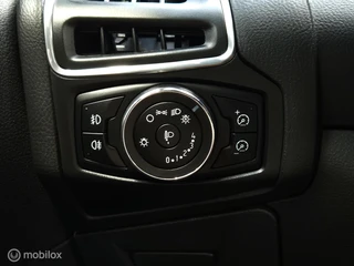 FORD FOCUS 1.0 ECOBOOST TITANIUM/CLIMATE/STOELVERWARMING/KEYLESS/BLUETOOTH / 27
