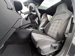 Volkswagen Golf 2.0 TSI GTI 265PK | APPLE CARPL. ADNROID AUTO | ACC | PANORAMA DAK | 360° CAMERA | STOEL/STUUR VERWARMING | / 19