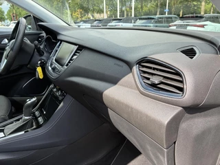 Opel Grandland X 130 PK 8-Traps Automaat | Climate control | Panorama dak | Winterpakket | Navigatie | Parkpilot | LM-Velgen | Trekhaak | AGR | Xenon verlichting / 41