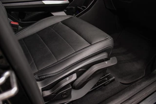 BMW 2-serie Active Tourer 230e xDrive Luxury Line | 1e eigenaar | BTW auto | Driving Assistant | Harman Kardon | 360 camera | Panoramadak | Head-up | M-sportstuur | Keyless entry / 17