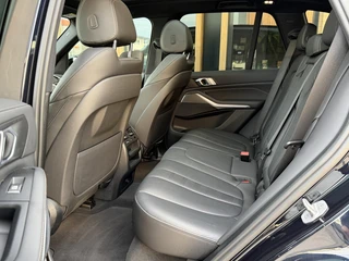 Bmw X5 xDrive45e High Executive M Sport | SOH 99% | ACC | Luchtvering | Panorama-dak / 7