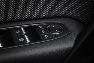 Renault Captur 1.3 mild hybrid 160 techno / 26
