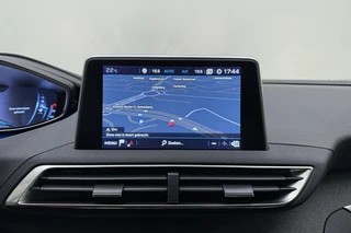 Peugeot 3008 1.2T Allure | 130PK | Elektrische Achterklep | Afneembare trekhaak | Keyless Entry & Start | 19'' Lichtmetalen velgen | Navigatie | DAB + | Camera Achter | 1e eigenaar! / 27