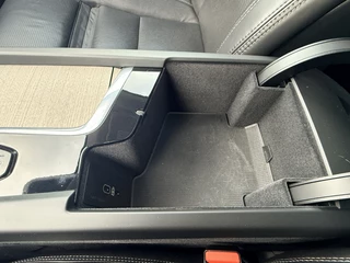 Volvo XC60 2.0 Recharge T6 AWD Inscription  | Stoelventilatie | LED | Keyless | Apple Carplay | Stuur- en stoelverwarming |  Pano / 27
