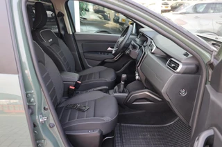 Dacia Duster 1.3 TCe 150 Journey|Camera|Carplay|Trekhaak|Clima|Cruise|Facelift model! / 18