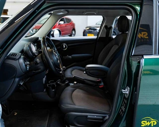 MINI 5-Door 1.5 One Salt Business / 2