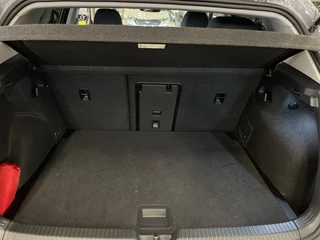 Volkswagen Golf 1.0 Life 81kW / 6