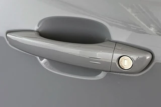 Jeep Avenger 1.2 e-Hybrid Altitude JBL Keyless Elektrische Achterklep / 18