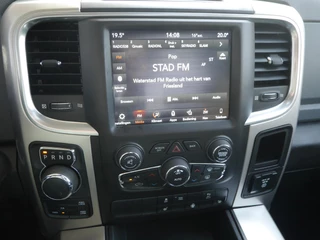 Dodge Ram 1500 5.7 V8 4x4 Crew Cab 5'7 Sport | Dubbele cabine | 3500KG Trekgewicht | Camera voor en achter | Sidesteps | Climate control | Trekhaak | Navigatie | Stoel en stuurverwarming / 25