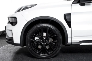 Lynk & Co 01 1.5 PHEV 276 PK More | S/K-panodak | Dig. Cockpit | Stoel-+Stuurverw. | 360 Camera | Adapt. Cruise | Memory | Elek. klep | LM 20" | 2650 / 52