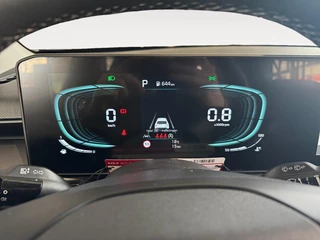 Kia Stonic 1.0 T-GDi MHEV DynamicPlusLine | NU MET €1.000,- inruilpremie! | Parkeersensoren voor- en achterzijde | Climate Control / 19