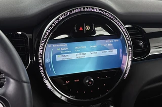 MINI Electric Camden Go Edition 33 kWh SOH 97% Apple CarPlay Achteruitrijcamera Sportstoelen Stoelverwarming / 29