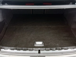 BMW 3-serie 330e xDrive | Dravit Grau | Camera | Stoelverwarming | Memory Stoelen | / 41