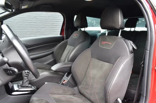 DS DS 3 PureTech 130pk Performance Line  | Navigatie | Airconditioning ECC | Camera achter | Parkeersensoren | sportstoelen | Isofix Bevestigingspunten | Apple Carplay & Android Auto | Zeer Compleet!! / 2